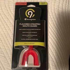 NWT-Flavored strapped mouth guard